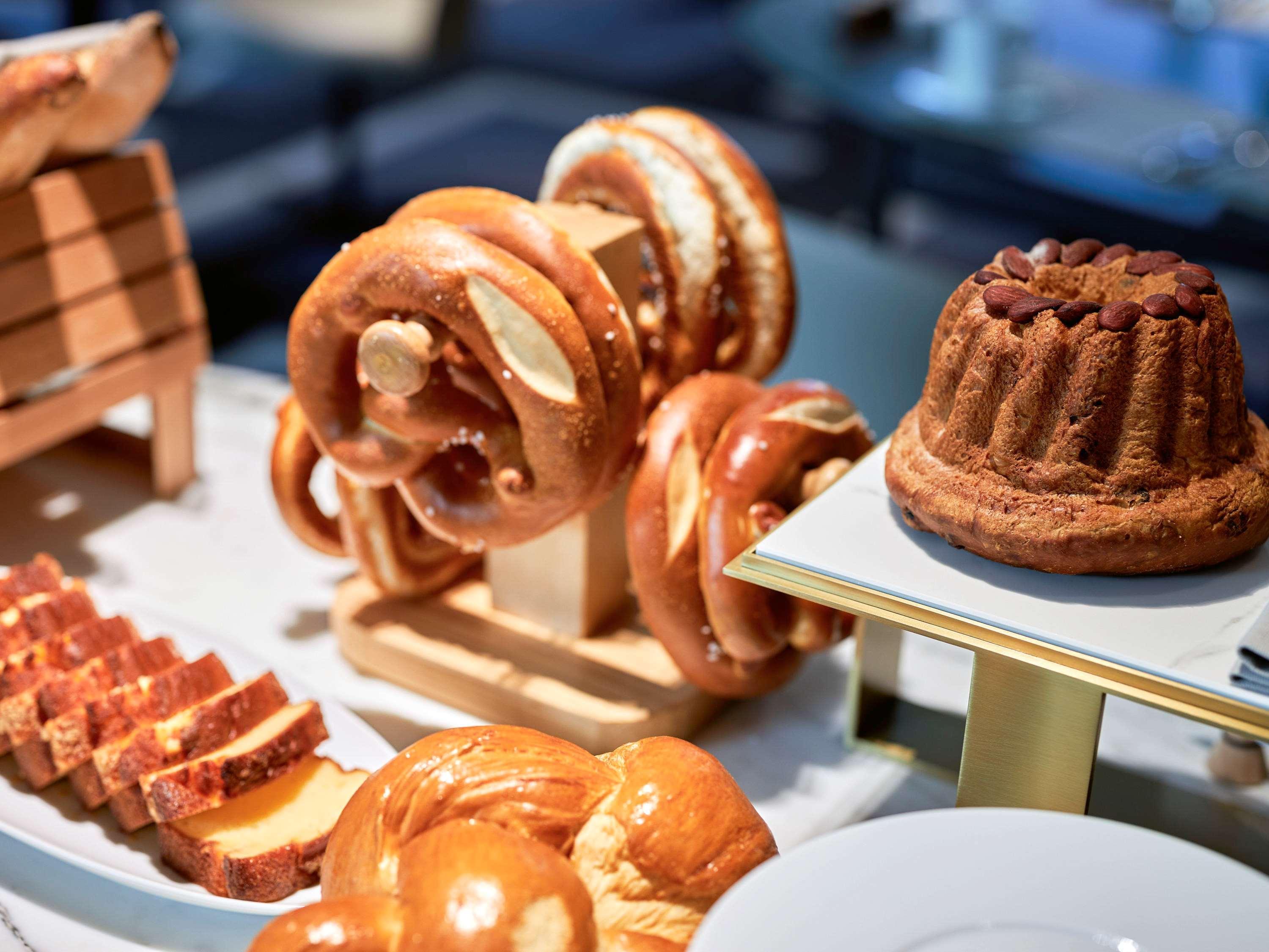 L'Esquisse Hotel & Spa Colmar - Mgallery Εξωτερικό φωτογραφία A selection of pastries