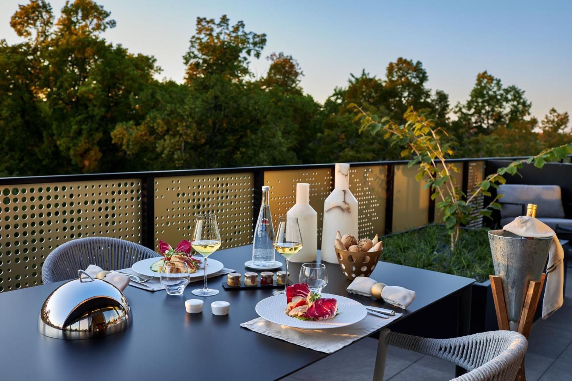 L'Esquisse Hotel & Spa Colmar - Mgallery Εξωτερικό φωτογραφία Villeroy & Boch tableware