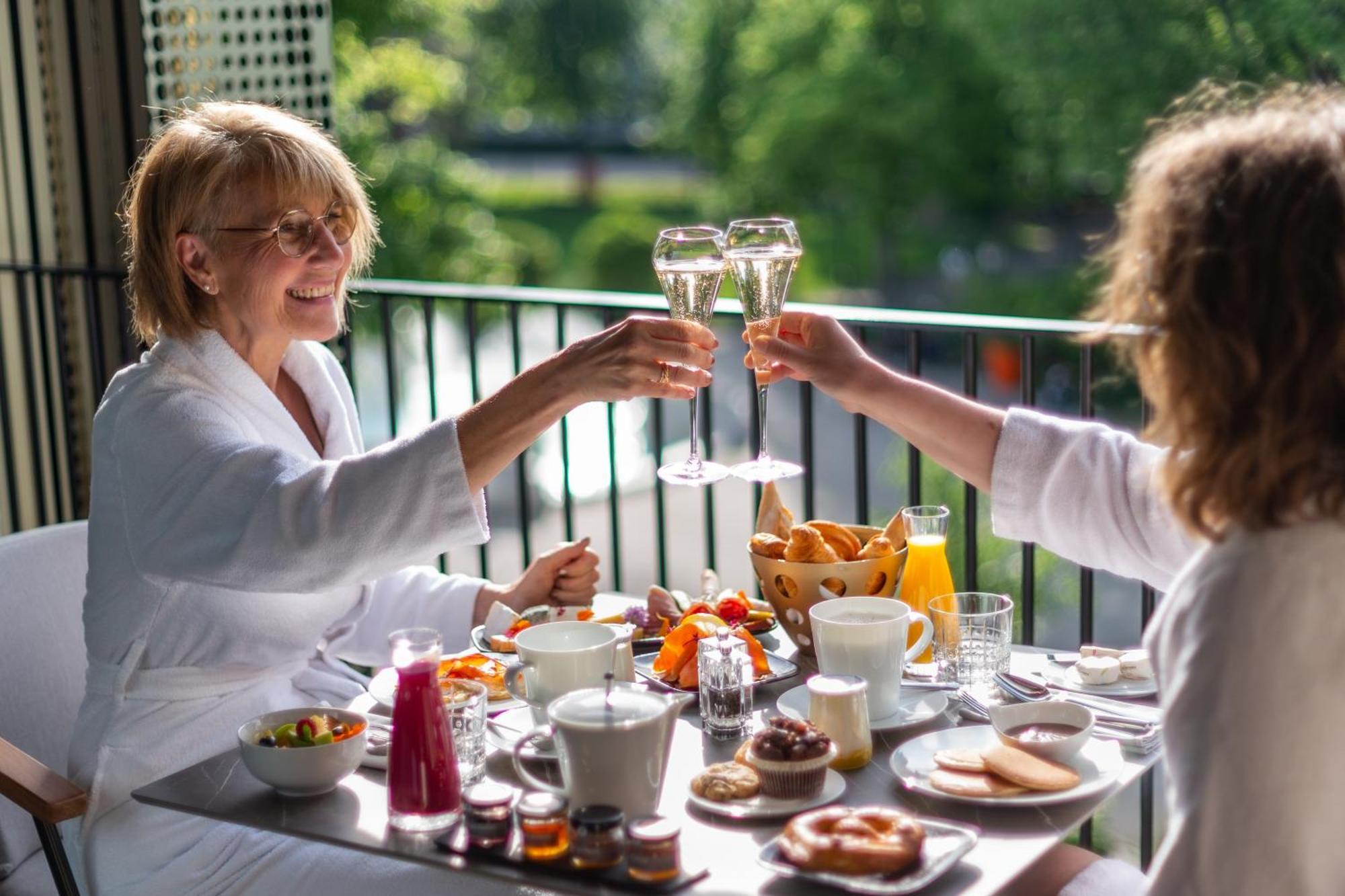 L'Esquisse Hotel & Spa Colmar - Mgallery Εξωτερικό φωτογραφία A typical afternoon tea